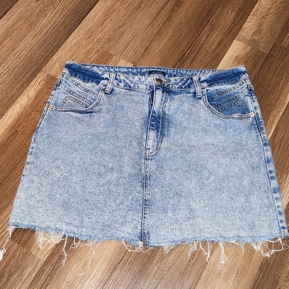 Wild Fable Raw Hem Jean Denim Distressed Skirt, Women's Size 18
